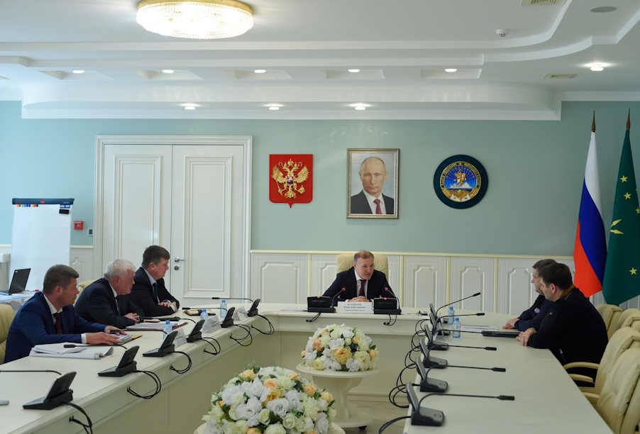  В Южном федеральном округе обсудили развитие дорожной инфраструктуры