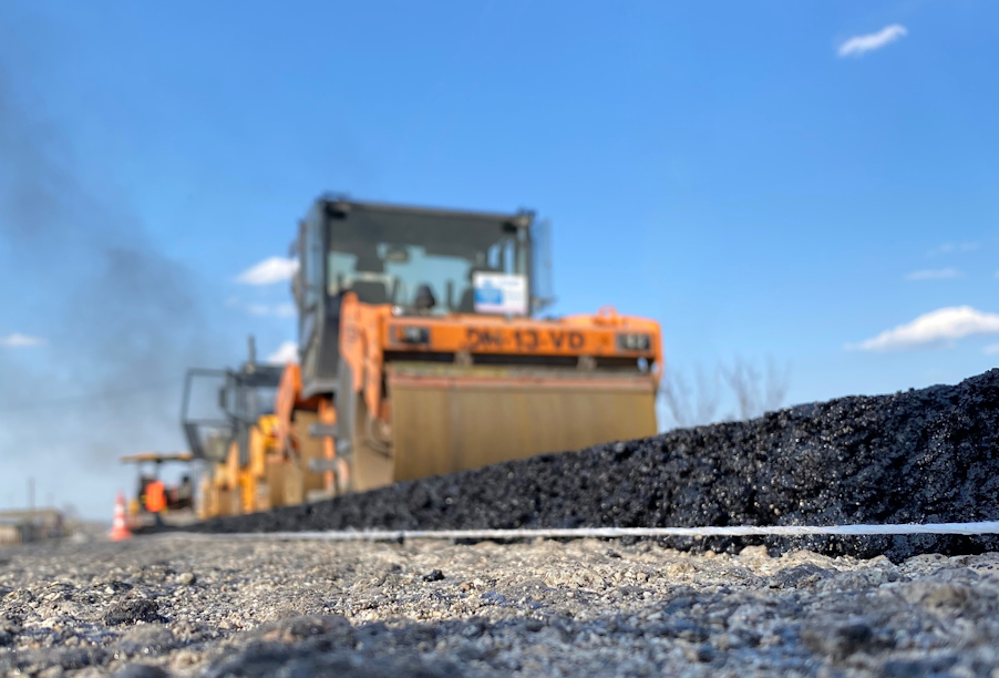 В российских регионах по нацпроекту обновят свыше 15 тыс. км дорожной сети